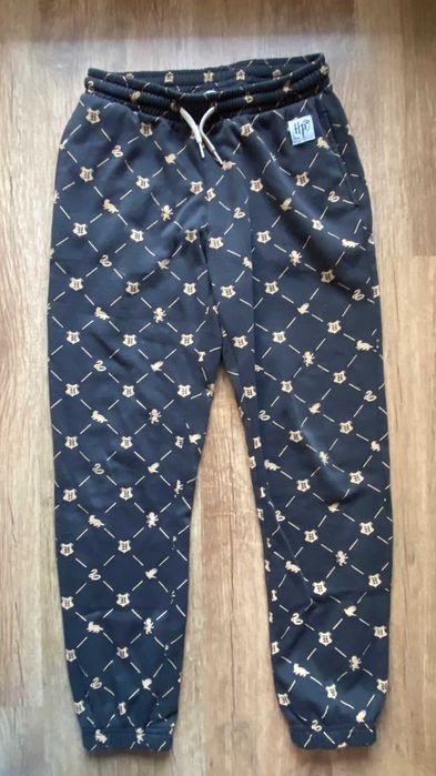 Spodnie dresowe H&M Harry Potter r. 134