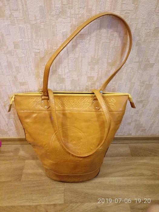 продам кожаную сумку