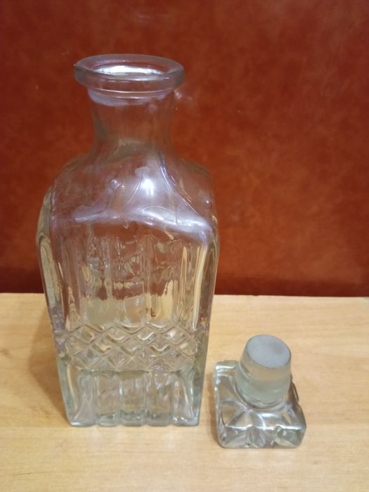 Скляна пляшка-графин 0,5 л