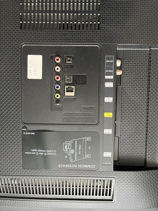 Samsung ue40j5550au з розбитим єкраном