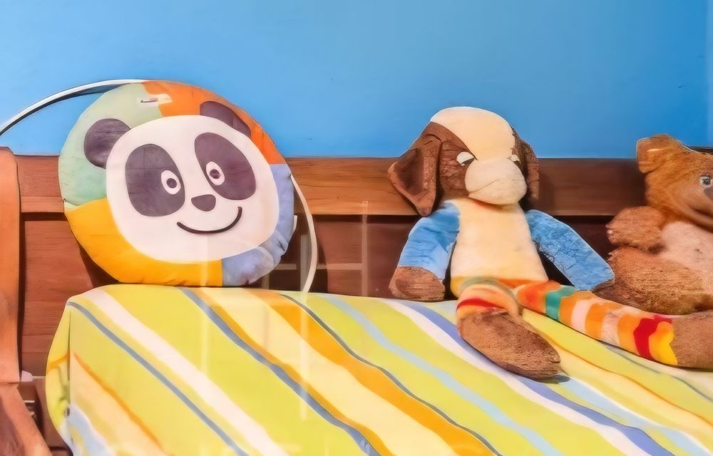 Cama / estrado/ colchão/ gavetao