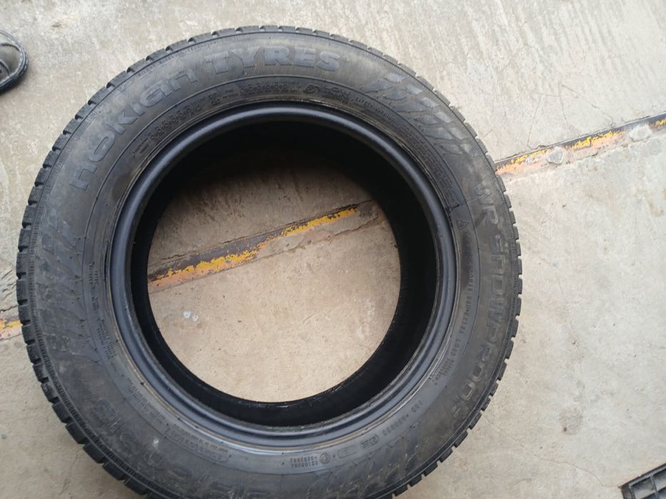 Opony zimowe 215/60/R16