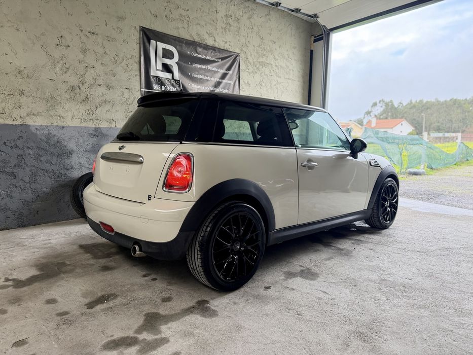 Mini Cooper 1.6D R56 - Desde 164€ Mês