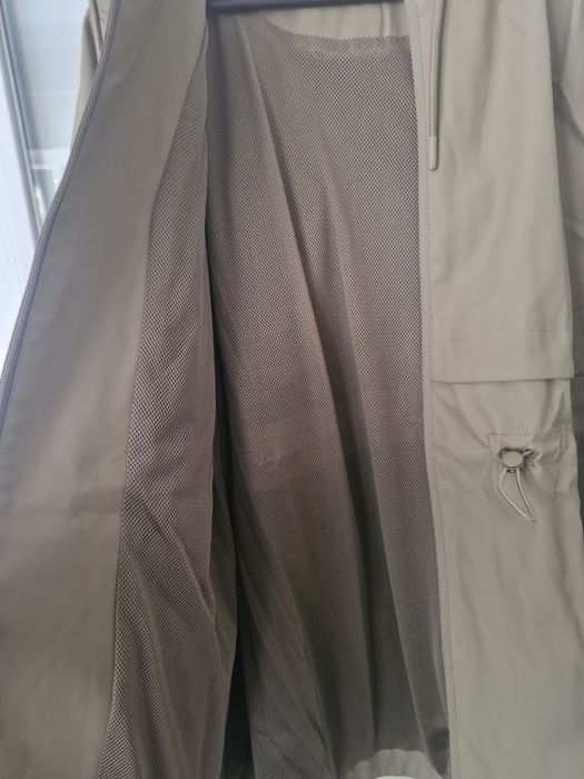 Куртка легкая, женская, дождевик.