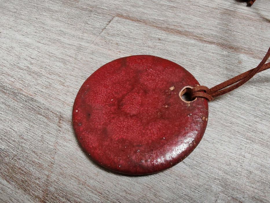 Naszyjnik ceramiczny ręcznie wykonany.