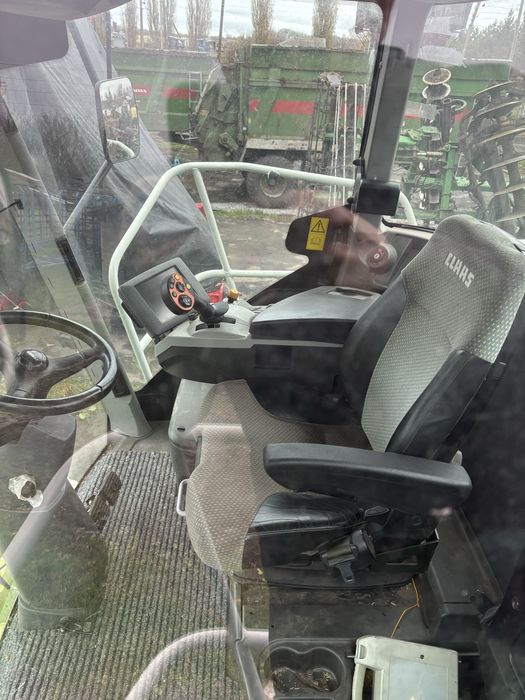 Силосний комбайн Claas Jaguar 850