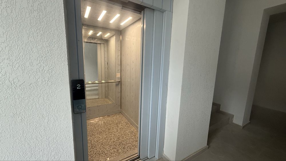 Продаж 1 к квартири новий рн . Новобуд з газом .