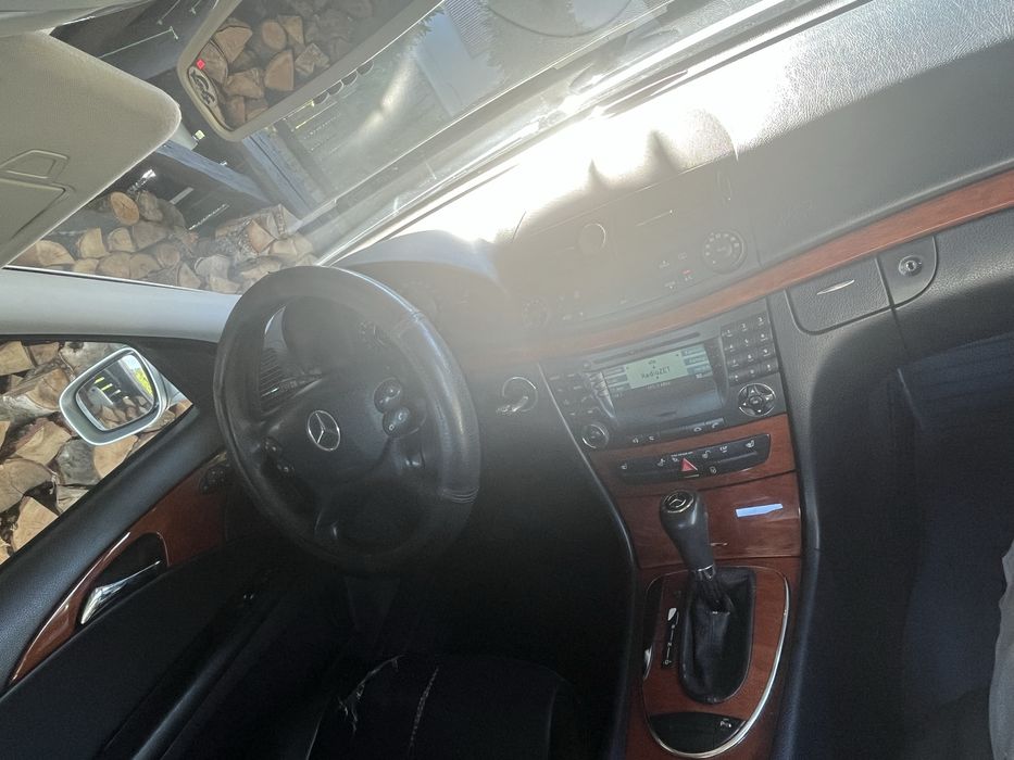Mercedes-benz E w211