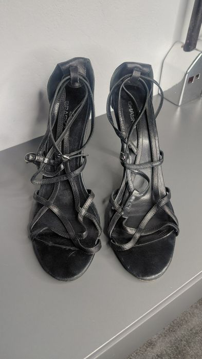 Босоніжки шкіряні Braska