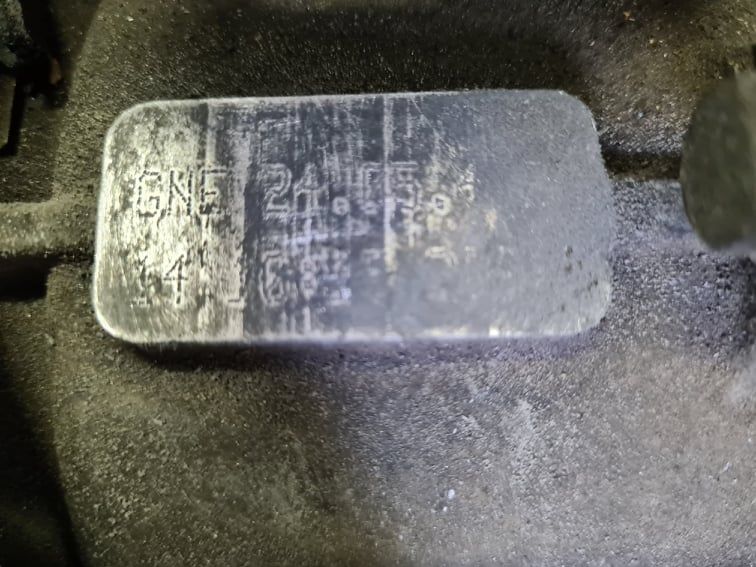 Caixa de 6 velocidades VW Touran 2.0 TDI ref GNE