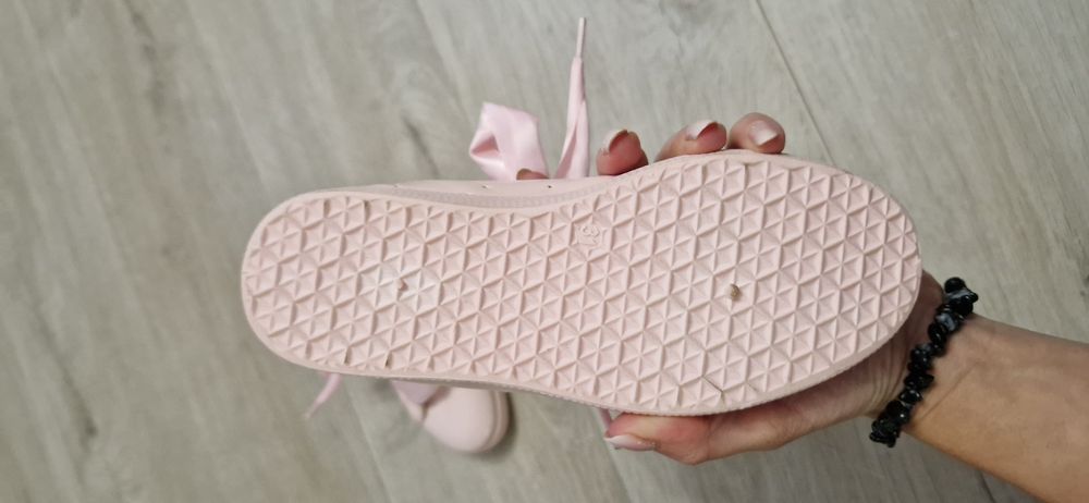 Trampki lakierowane 31