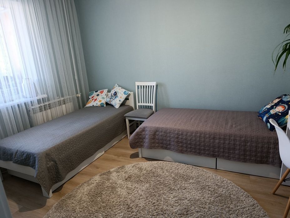 Ліжко 90*200 (б/в), натуральне дерево, біле