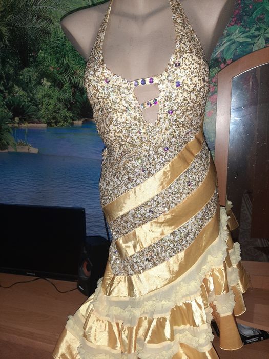 Продам платье для танців