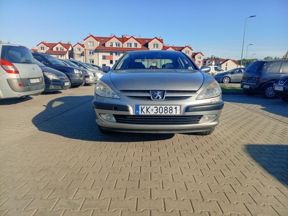 Peugeot 607