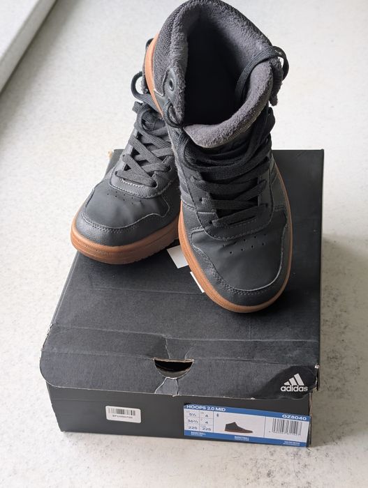Adidas Hoops 2.0 mid