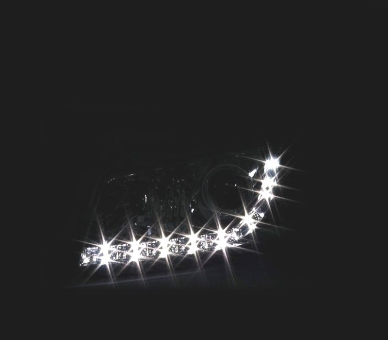 FARÓIS AUDI A3 8P 03-08 LUZ DIURNA LED FUNDO CROMADO