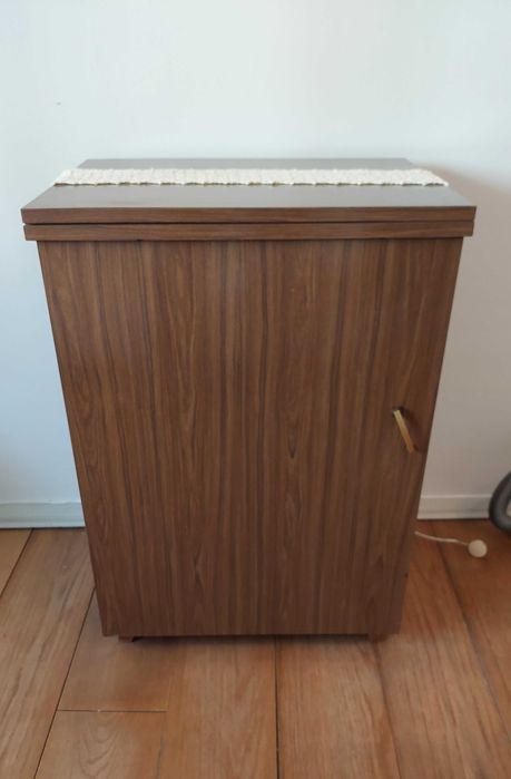 Máquina de costura Oliva