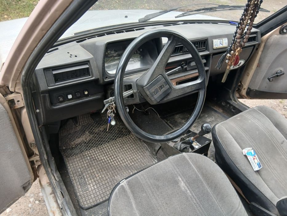 Продам Таврию  автомобиль