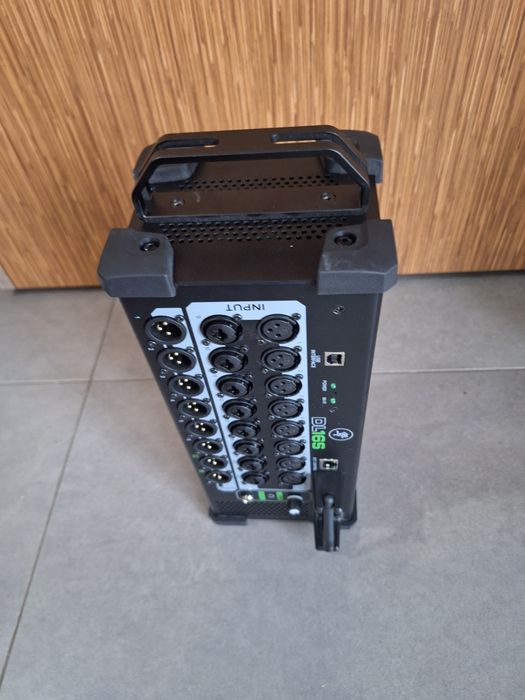 Mesa mistura digital Mackie DL16s