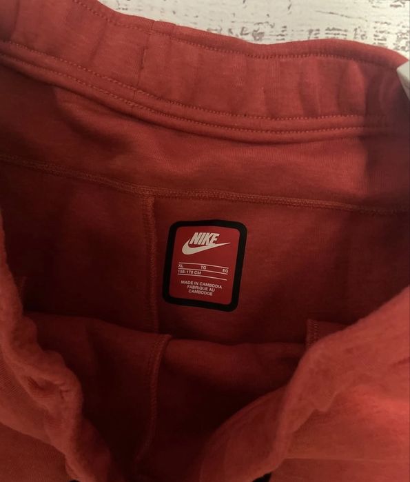 Nike Tech Fleece Red Pants