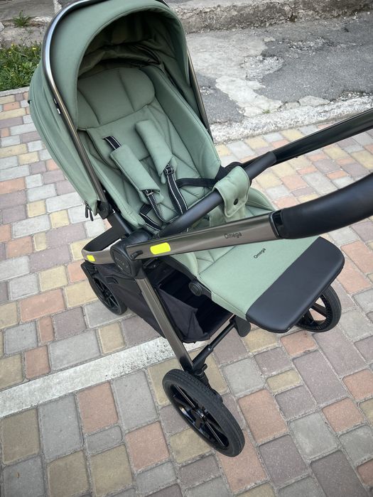 Дитяча коляска Carrello Omega 2 в 1 Зелена