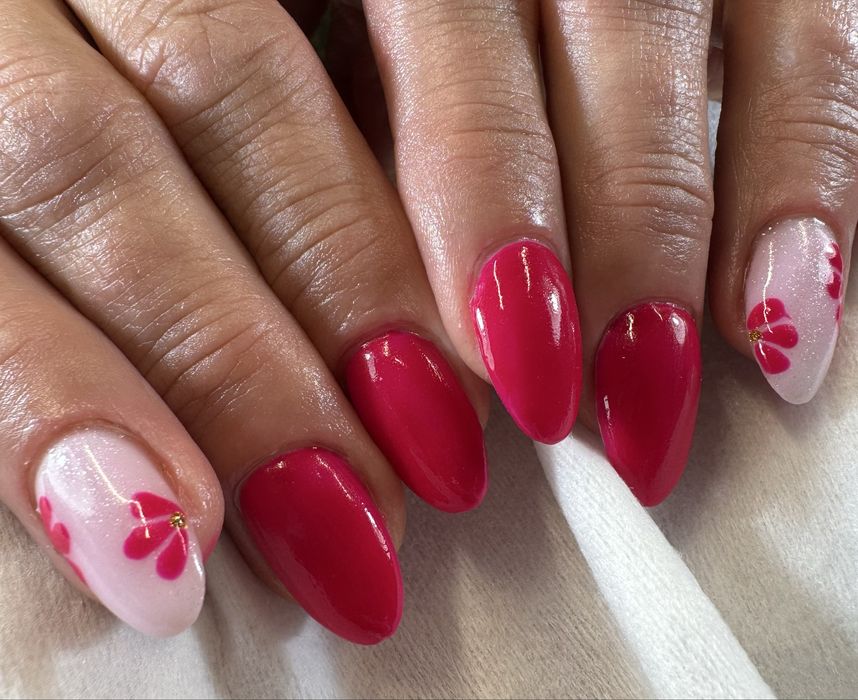 Manicure hybrydowy,pedicure,żele, Toruń, centrum.