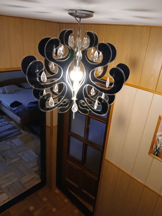 Żyrandole-oświetlenie