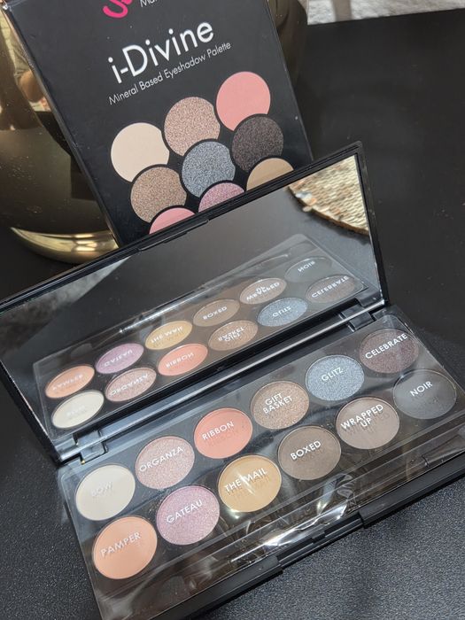 Cienie do powiek Sleek