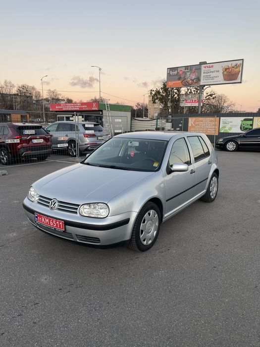 VW Golf 4 1.6 2001рік 154тис.км