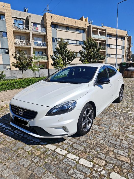 [VENDA/TROCA] Volvo V40 D2 2.0 R-Design 120cv — photo 2