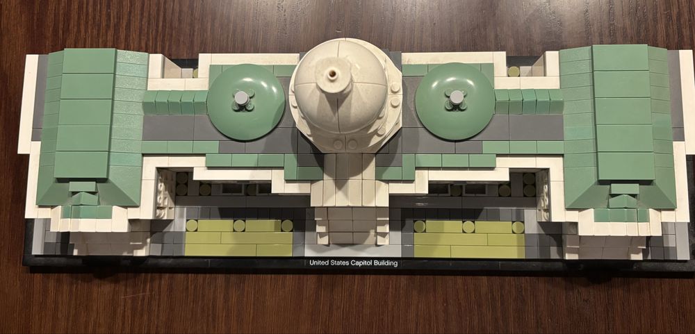 Lego - Architecture  21030 Capitol Building