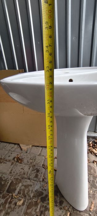 Umywalka ceramiczna z nogą