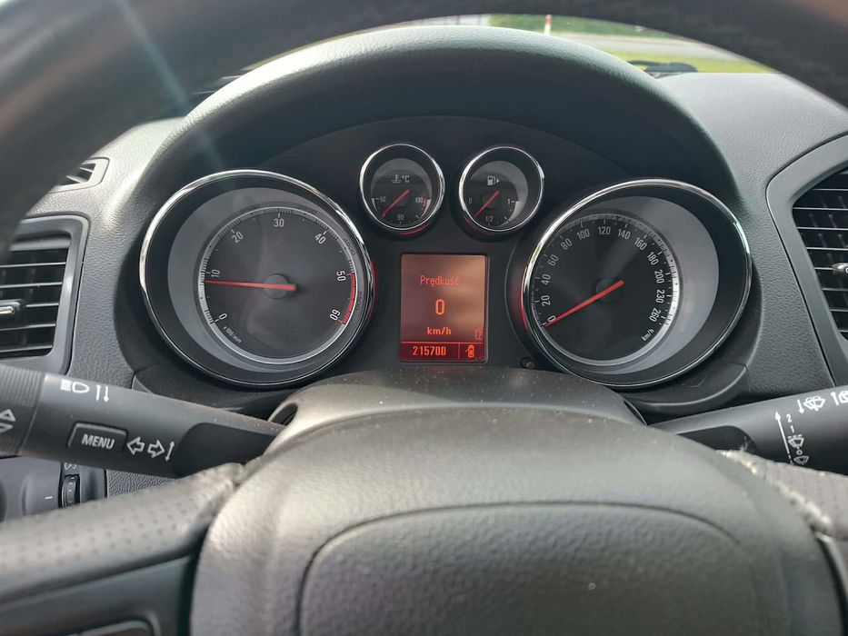 Opel Insignia 2.0 2009r