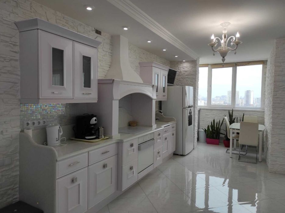 Від власника, Севастопольська пл. пр-т Лобановського, 6А, 3-кім