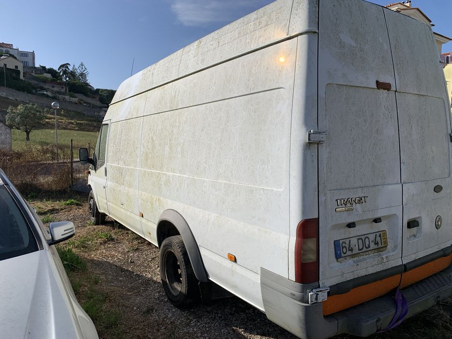 Carrinha Ford Transit ano 2006 com rodado duplo