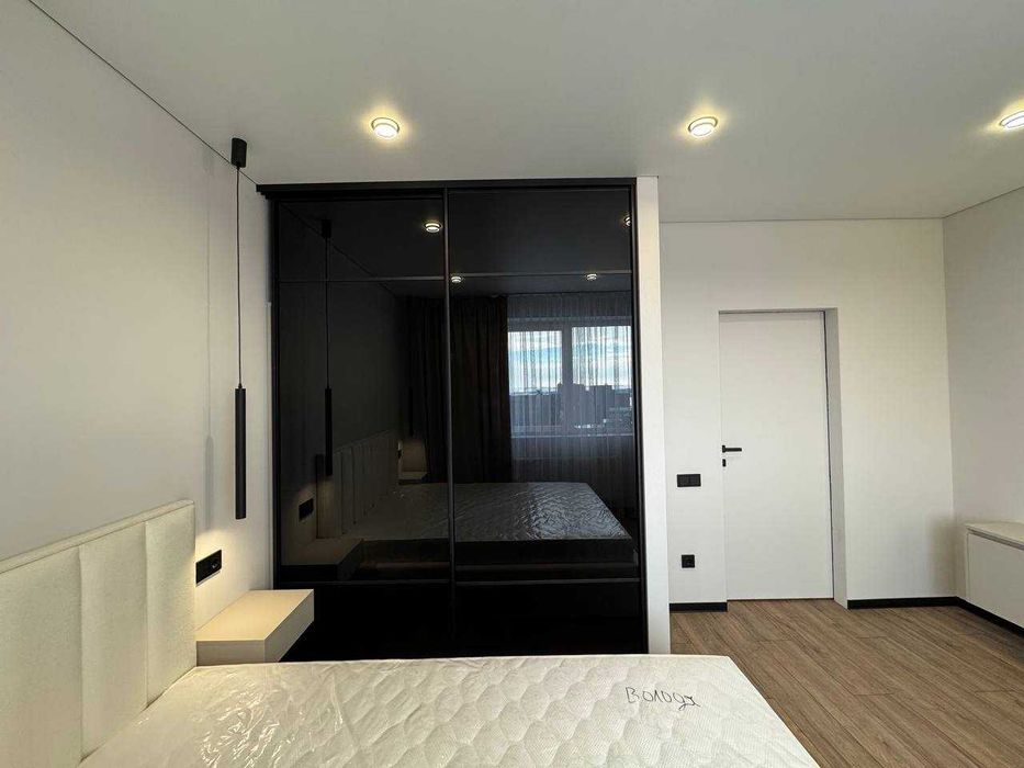 1 кімнатна квартира на Щасливому з ремонтом !