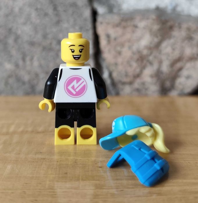 LEGO Collectible Minifigures - Minifigurka col374 - Paddle Surfer