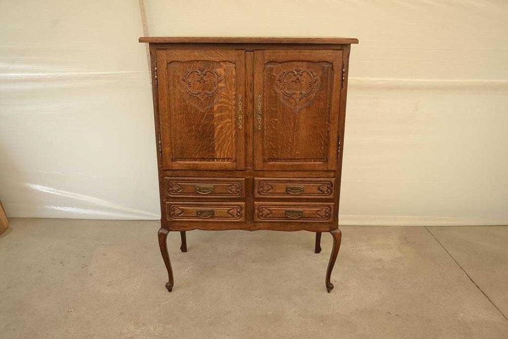 komoda ludwikowska pomocnik