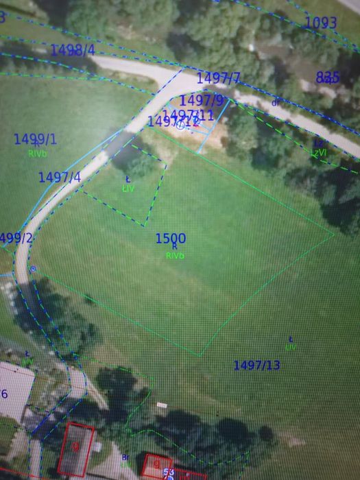 Sprzedam działkę w centrum Męciny