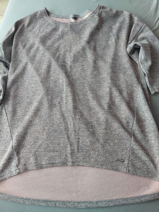 Sweter szary z różem rozm. 42