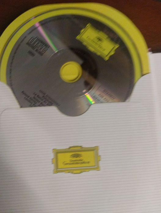 Coleção livros com CD e móvel musica clássica