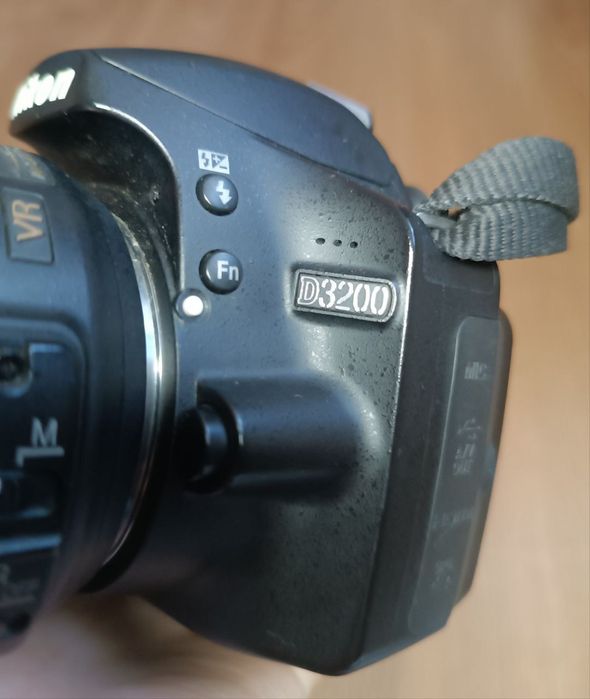 Продам фотоапарат Nikon D3200 з аксесуарами 

---

### Продаю Nikon D3
