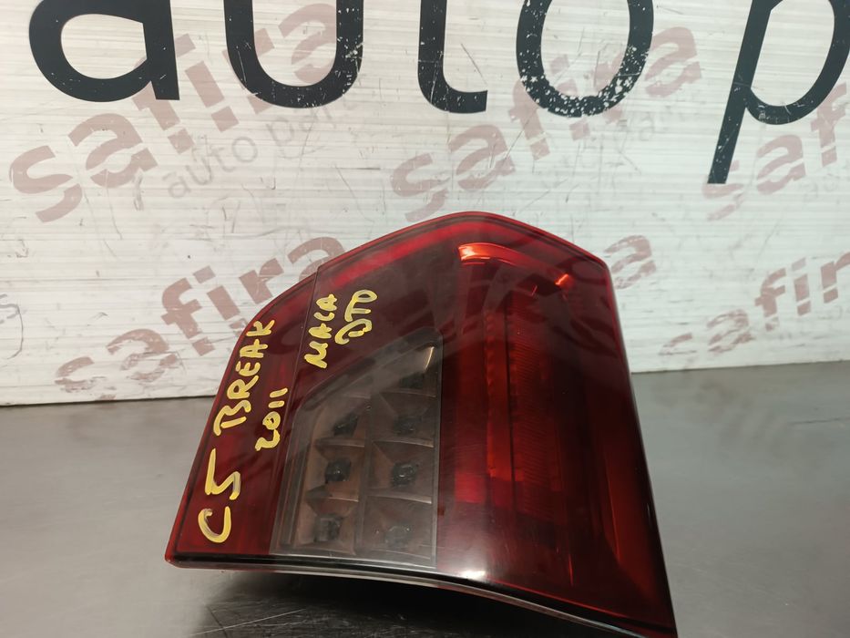 Farolim da Mala Direito CITROËN C5 III Break 1.6 HDi 115 (84 kW / 114 cv) [06.2012 - 06.2015] 1.6 HDi 115 (84 kW / 114 cv) [06.2012 - 06.2015] - 96750