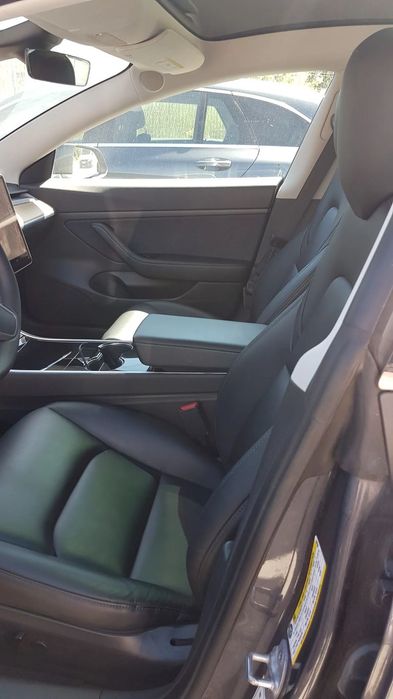 Tesla Model 3511166364747704324