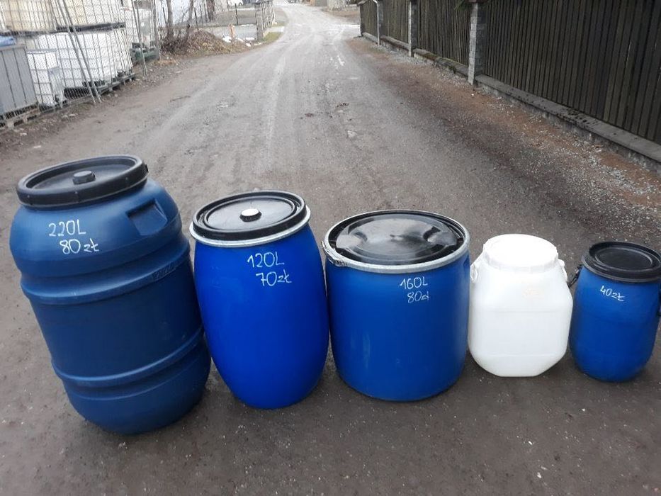 Beczki plastikowe 220L