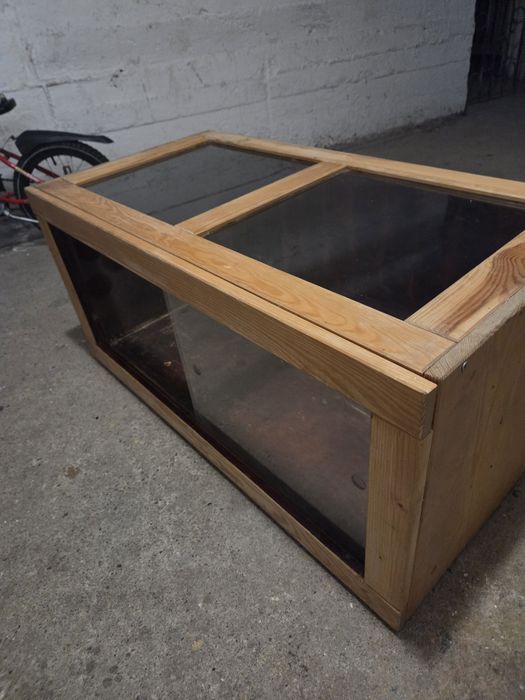 Terrarium żółw gad plaż jeż drewno