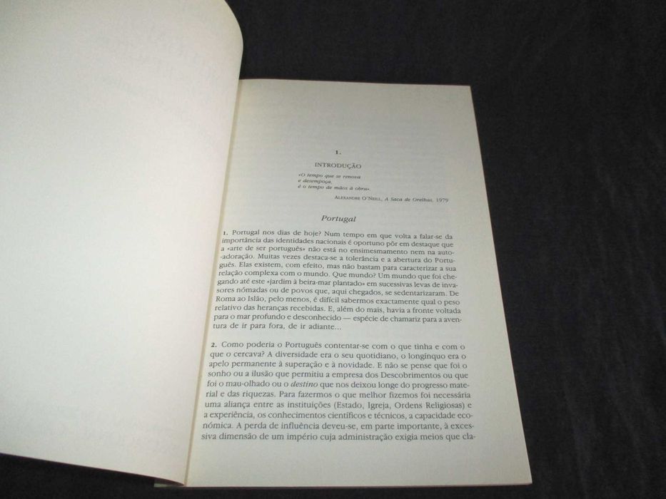Livro Portugal Instituições e Factos Oliveira Martins