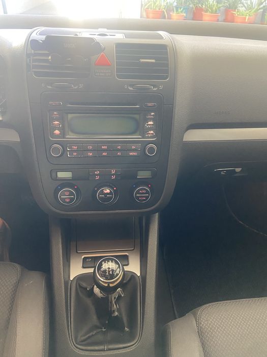 Volkswagen Golf V 2.0 TDI 140 cv | 2006 | Excelente estado