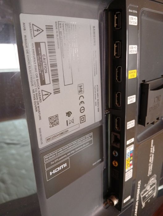 Samsung Smart TV 40" (UE40K5500) – Para Peças / Avariada