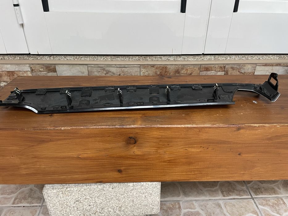 Peça tabalier mercedes 180 inox lado ocupante